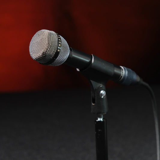 Strässer M17 | Beyerdynamic M69 Beyerdynamic | Wonka Audio