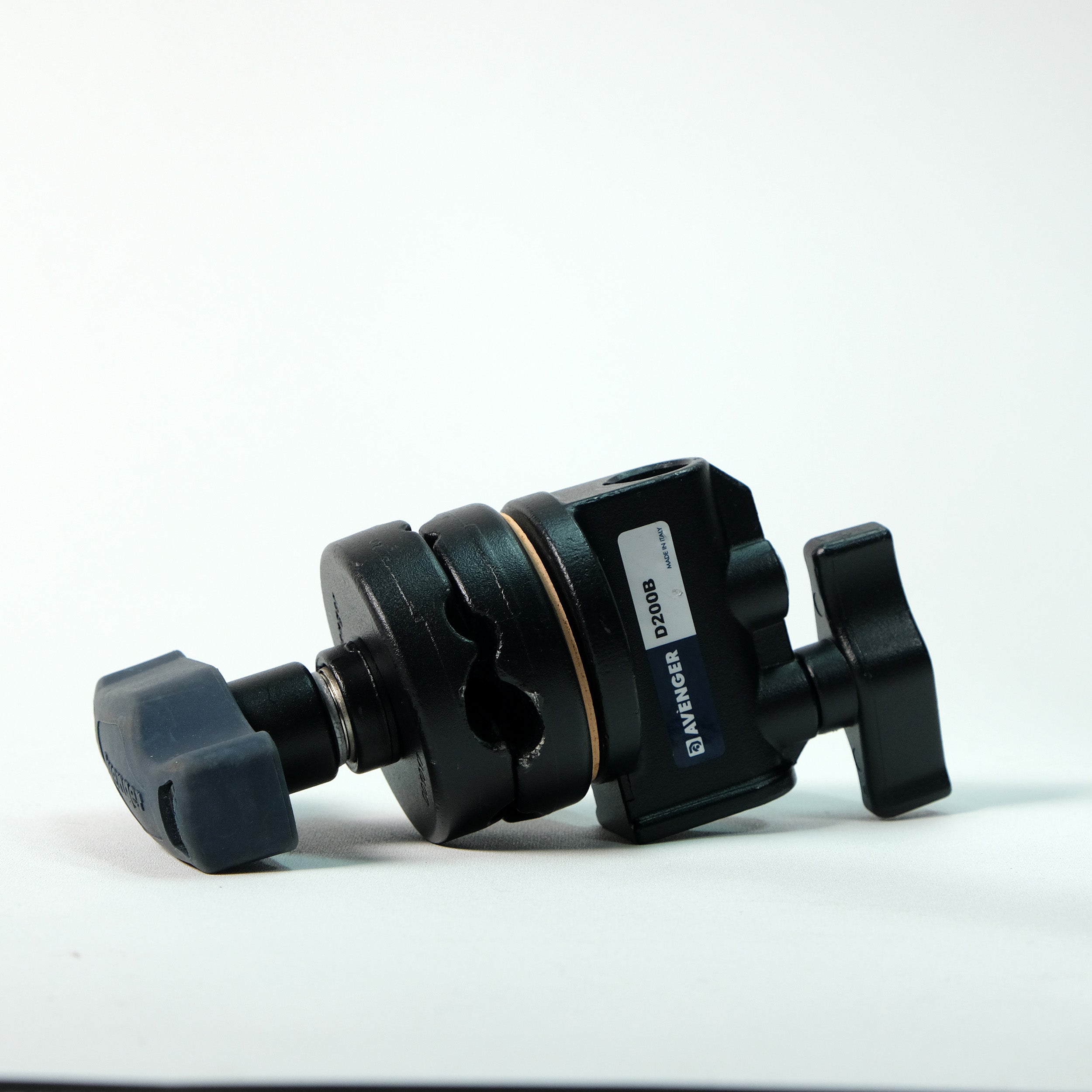 D200B Griphead  Avenger |  Wonka Audio