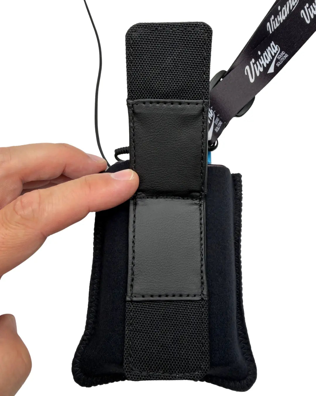 Viviana Magnetic Pouch – Clip Detail